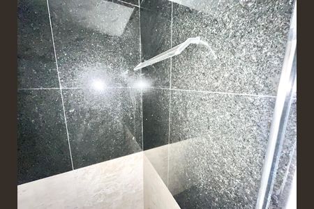 Apartamento à venda com 208m², 3 quartos e 1 vaga Apartamento à venda com 208m², 3 quartos e 1 vagaBanheiro da Suíte 1