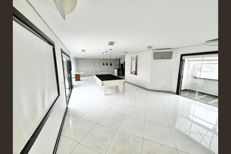 Apartamento à venda com 208m², 3 quartos e 1 vaga Apartamento à venda com 208m², 3 quartos e 1 vagaEspaço Gourmet