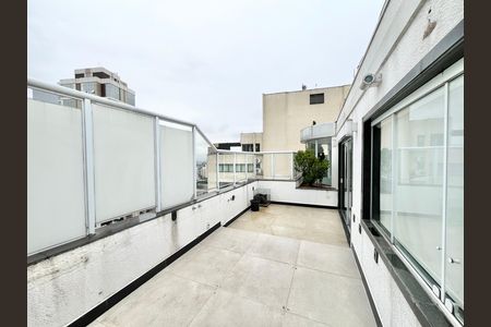 Apartamento à venda com 208m², 3 quartos e 1 vaga Apartamento à venda com 208m², 3 quartos e 1 vagaVaranda Espaço Gourmet