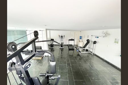 Apartamento à venda com 208m², 3 quartos e 1 vaga Apartamento à venda com 208m², 3 quartos e 1 vagaAcademia