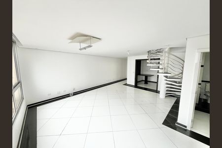 Apartamento à venda com 208m², 3 quartos e 1 vaga Apartamento à venda com 208m², 3 quartos e 1 vagaSala