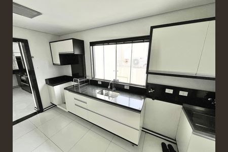 Apartamento à venda com 208m², 3 quartos e 1 vaga Apartamento à venda com 208m², 3 quartos e 1 vagaCozinha 2