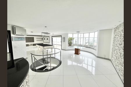 Apartamento à venda com 208m², 3 quartos e 1 vaga Apartamento à venda com 208m², 3 quartos e 1 vagaEspaço Gourmet