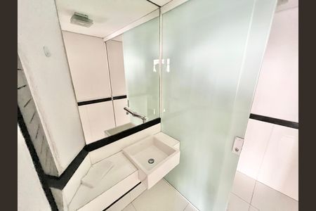 Apartamento à venda com 208m², 3 quartos e 1 vaga Apartamento à venda com 208m², 3 quartos e 1 vagaBanheiro Social 2