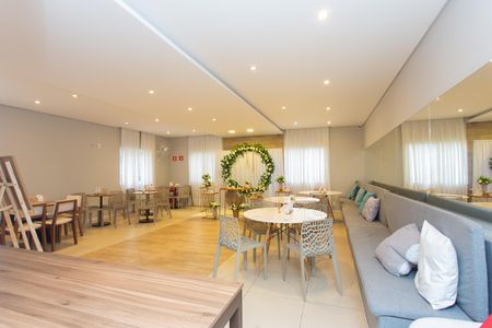 Apartamento à venda com 34m², 2 quartos e sem vaga Apartamento à venda com 34m², 2 quartos e sem vagaSalão de Festas