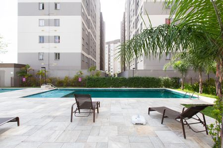 Apartamento à venda com 34m², 2 quartos e sem vaga Apartamento à venda com 34m², 2 quartos e sem vagaÁrea comum - Piscina