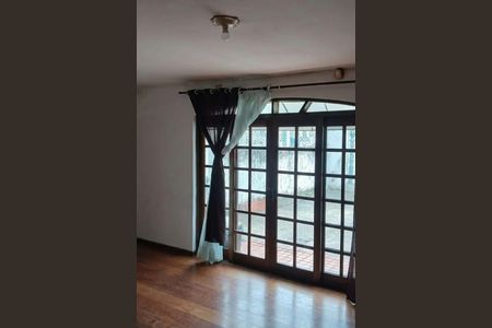 Casa à venda com 2 quartos, 200m² em São Domingos, São Paulo