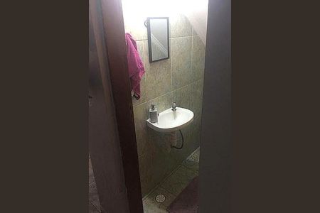 Casa à venda com 75m², 2 quartos e 2 vagas