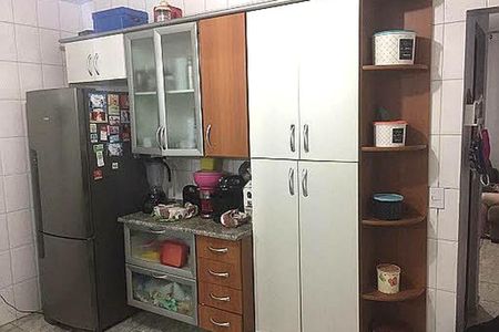 Casa à venda com 75m², 2 quartos e 2 vagas