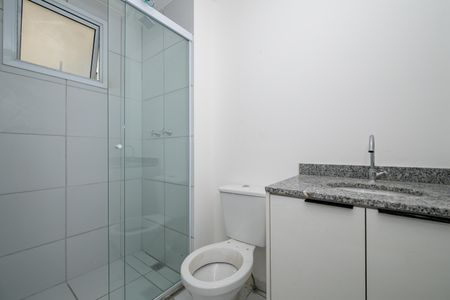 Apartamento para alugar com 76m², 2 quartos e 1 vaga Apartamento para alugar com 76m², 2 quartos e 1 vagaBanheiro da Suíte