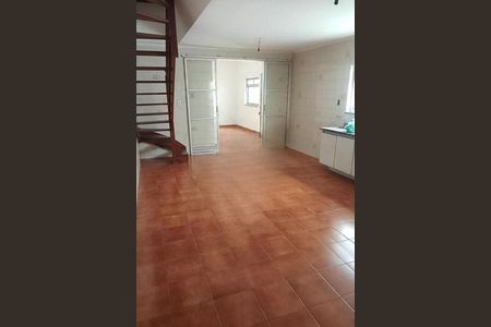 Casa para alugar com 3 quartos, 250m² em Vila Romana, São Paulo
