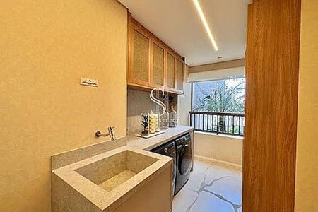 Apartamento à venda com 4 quartos, 166m² em Chácara Santo Antônio, São Paulo