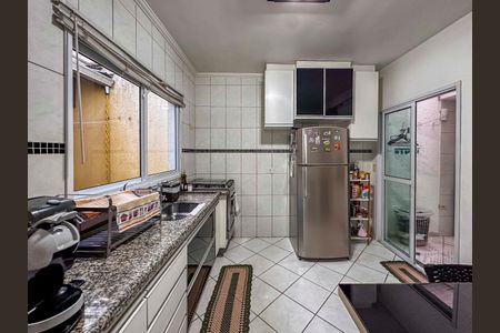 Casa à venda com 84m², 2 quartos e 2 vagas Casa à venda com 84m², 2 quartos e 2 vagasCozinha