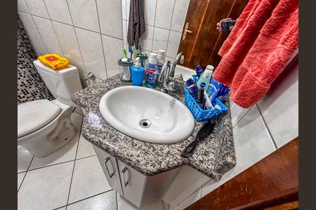 Casa à venda com 84m², 2 quartos e 2 vagas Casa à venda com 84m², 2 quartos e 2 vagasBanheiro do Quarto 2