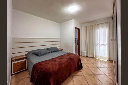 Casa à venda com 84m², 2 quartos e 2 vagas Casa à venda com 84m², 2 quartos e 2 vagasQuarto 1