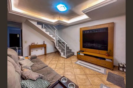Casa à venda com 84m², 2 quartos e 2 vagas Casa à venda com 84m², 2 quartos e 2 vagasSala