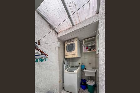 Casa à venda com 84m², 2 quartos e 2 vagas Casa à venda com 84m², 2 quartos e 2 vagasÁrea de Serviço
