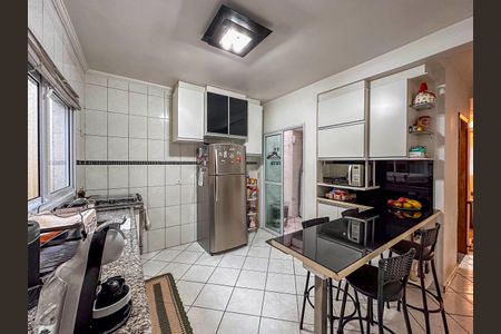 Casa à venda com 84m², 2 quartos e 2 vagas Casa à venda com 84m², 2 quartos e 2 vagasCozinha