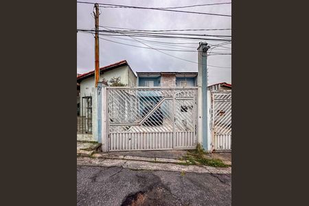 Casa à venda com 84m², 2 quartos e 2 vagas Casa à venda com 84m², 2 quartos e 2 vagasFachada