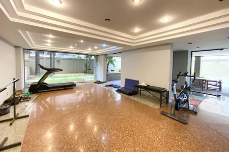 Apartamento à venda com 229m², 4 quartos e 3 vagas Apartamento à venda com 229m², 4 quartos e 3 vagasÁrea comum