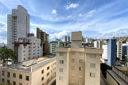 Apartamento à venda com 229m², 4 quartos e 3 vagas Apartamento à venda com 229m², 4 quartos e 3 vagasVista Quarto 4