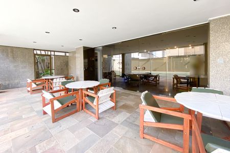 Apartamento à venda com 229m², 4 quartos e 3 vagas Apartamento à venda com 229m², 4 quartos e 3 vagasÁrea comum