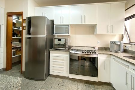 Apartamento à venda com 229m², 4 quartos e 3 vagas Apartamento à venda com 229m², 4 quartos e 3 vagasCozinha