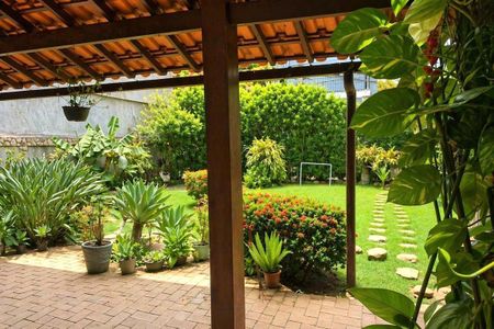 Casa à venda com 171m², 1 quarto e sem vaga