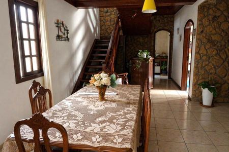 Casa à venda com 1 quarto, 171m² em Piratininga, Niterói