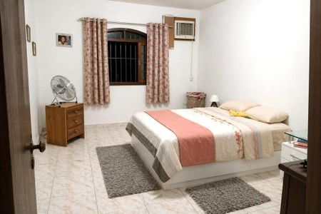 Casa à venda com 1 quarto, 171m² em Piratininga, Niterói