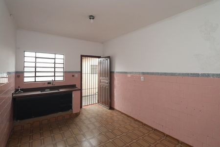 Casa à venda com 71m², 2 quartos e 3 vagas Casa à venda com 71m², 2 quartos e 3 vagasCozinha