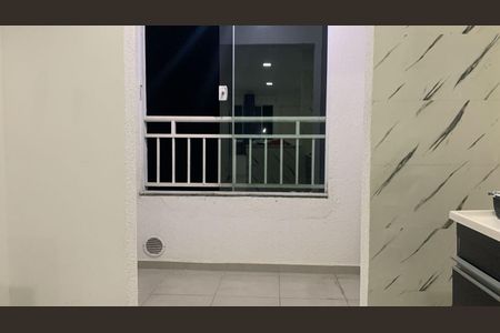 Cozinha de apartamento para alugar com 2 quartos, 47m² em Jardim Sandra, Cotia