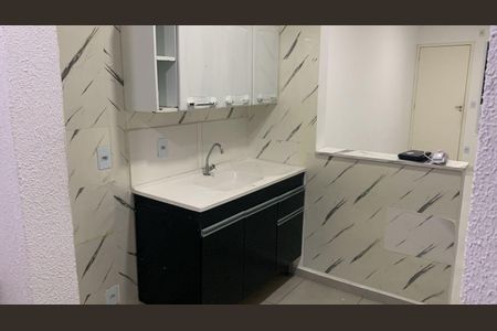 Cozinha de apartamento para alugar com 2 quartos, 47m² em Jardim Sandra, Cotia