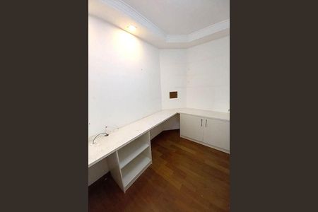 Apartamento à venda com 3 quartos, 130m² em Moema, São Paulo