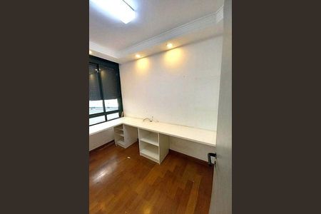 Apartamento à venda com 3 quartos, 130m² em Moema, São Paulo