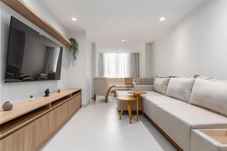 Apartamento à venda com 111m², 4 quartos e sem vaga