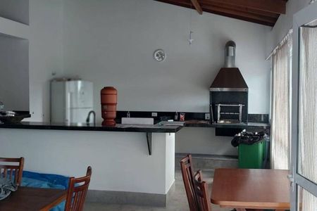 Casa à venda com 3 quartos, 398m² em Morada dos Pinheiros (Aldeia da Serra), Barueri