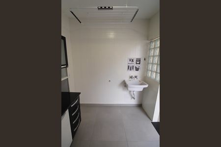 Casa para alugar com 90m², 4 quartos e 2 vagasQuintal