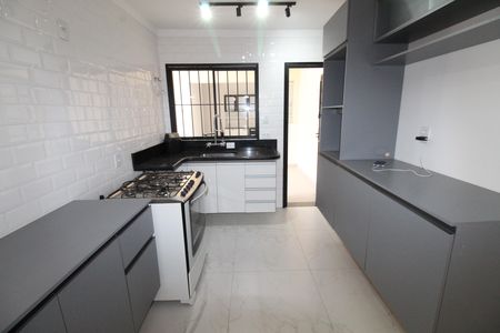 Casa para alugar com 90m², 4 quartos e 2 vagasCozinha