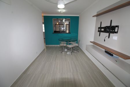 Casa para alugar com 90m², 4 quartos e 2 vagasSala