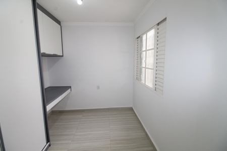 Casa para alugar com 90m², 4 quartos e 2 vagasQuarto 1