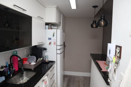 Apartamento para alugar com 70m², 2 quartos e 1 vagaCOZINHA
