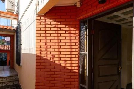 Casa à venda com 240m², 3 quartos e 6 vagas