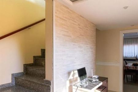 Casa à venda com 240m², 3 quartos e 6 vagas