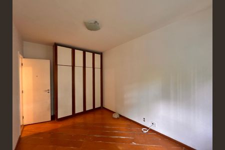 Apartamento à venda com 75m², 2 quartos e 1 vaga Apartamento à venda com 75m², 2 quartos e 1 vagaQuarto