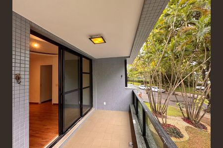 Apartamento à venda com 75m², 2 quartos e 1 vaga Apartamento à venda com 75m², 2 quartos e 1 vagaVaranda da Sala