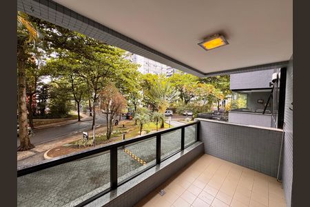 Apartamento à venda com 75m², 2 quartos e 1 vaga Apartamento à venda com 75m², 2 quartos e 1 vagaVaranda da Sala