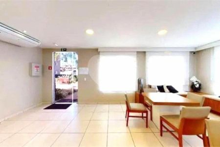 Apartamento à venda com 2 quartos, 47m² em Jardim Sabara, São Paulo