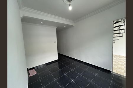 Casa para alugar com 100m², 2 quartos e sem vagaSala