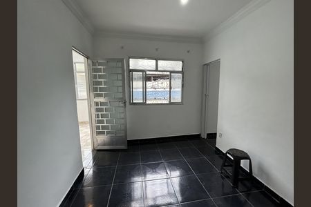 Casa para alugar com 100m², 2 quartos e sem vagaSala